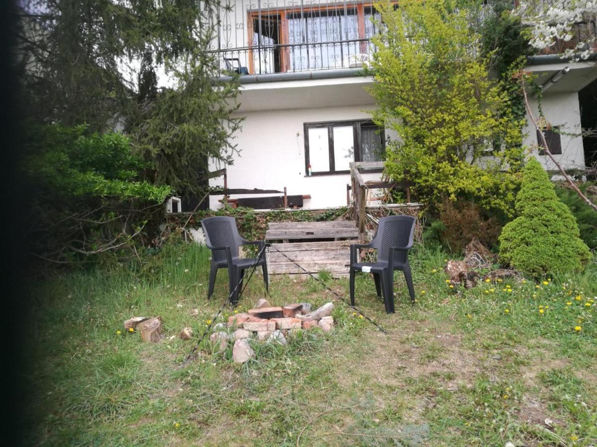 Sunset House Piestany Cervena Veza Apartment Banka Ngoại thất bức ảnh